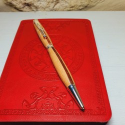 Stylo artisanal en bois inclusion CB et abricotier